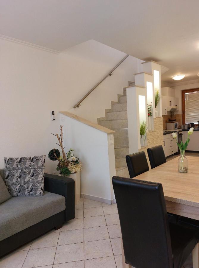 Apartmancentrum Gyula Ngoại thất bức ảnh